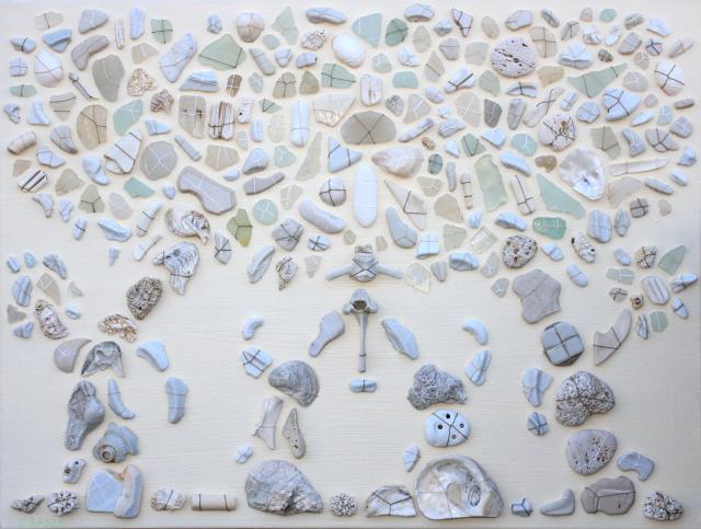 Immersa (2013) - 60x80 cm - Sassi, vetri, ossa e conchiglie levigati dal mare e cuciti su tela